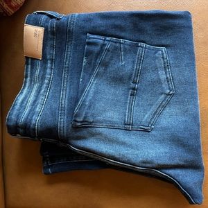 BKE Payton Jeans, universal fit, midrise flare.